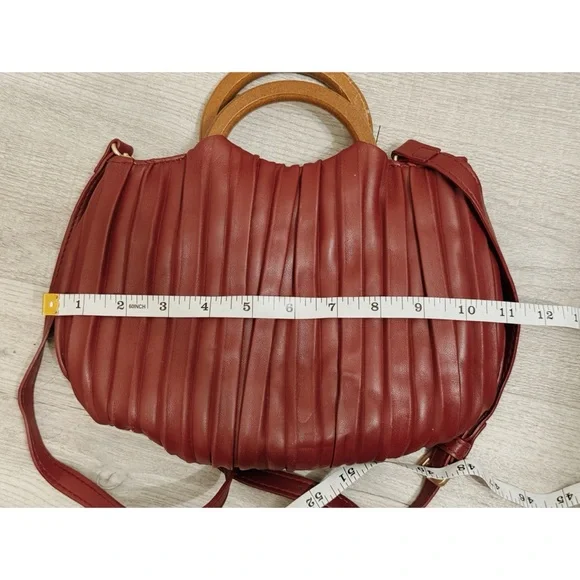 Melie Bianco Pleated Crossbody Bag With Wooden Handles in Burgundy - Picture 6 of 8